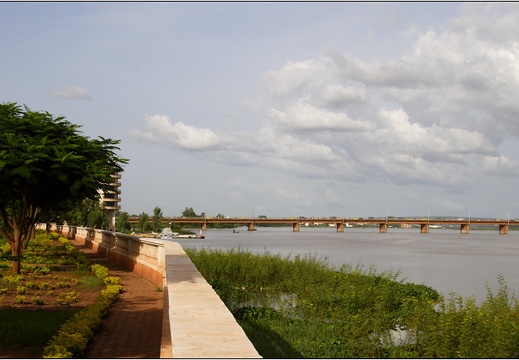 Bamako, rives #17 (14567 visits, rating score 3.27) Bamako, rives #17