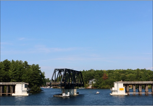 30000 îles, Wasauksing Swing Bridge #17