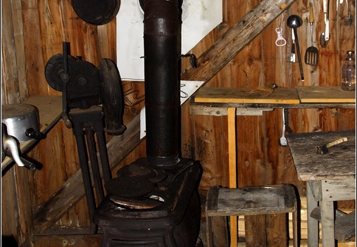Gîte pour les Amis, Cabane à sucre #08 (7324 visits, rating score 7.51) Gîte pour les Amis, Cabane à sucre #08