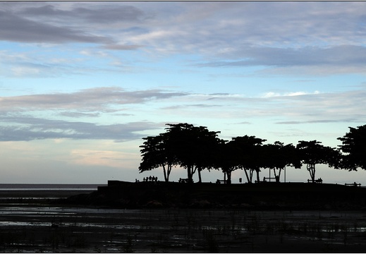 Bord de mer #02 (5674 visits, rating score 6.66) Bord de mer #02