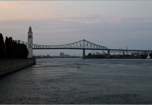 Tour de l'Horloge, pont Jacques-Cartier #03 (17981 visites) Tour de l'Horloge, pont Jacques-Cartier #03