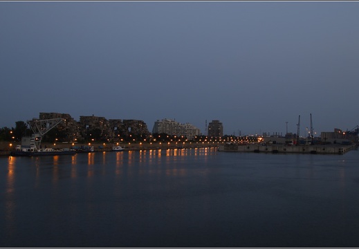 Quai Mark-Drouin, habitat 67 #02