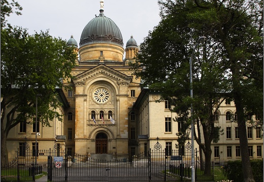 Collège Dawson, rue Sherbrooke