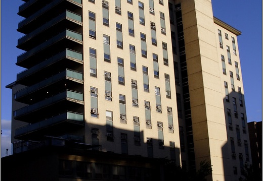 Montréal, immeuble #26 (9433 visites) Montréal, immeuble #26