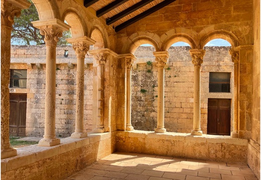 Abbaye Santa Maria a Cerrate #03 (723 visits) Abbaye Santa Maria a Cerrate #03