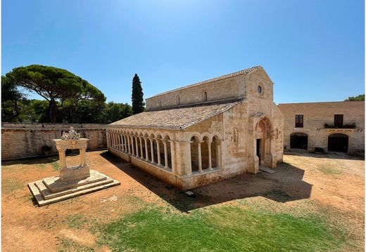 Abbaye Santa Maria a Cerrate #05 (723 visits) Abbaye Santa Maria a Cerrate #05