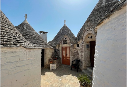 Alberobello #04 (732 visits) Alberobello #04