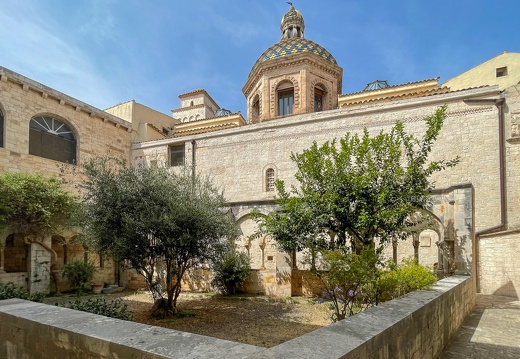 Converano, Duomo di Santa Maria Assunta in Cielo #04 (1481 visites) Converano, Duomo di Santa Maria Assunta in Cielo #04