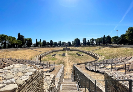 Lucera, Anfiteatro Romano #01