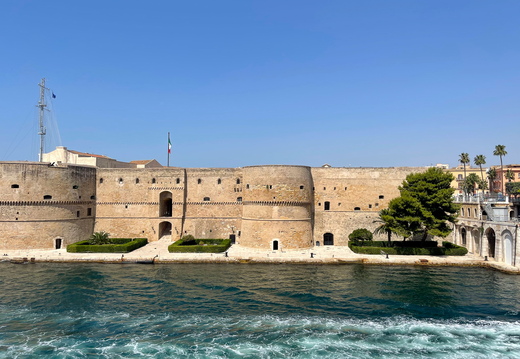 Taranto, Castello Aragonese #06