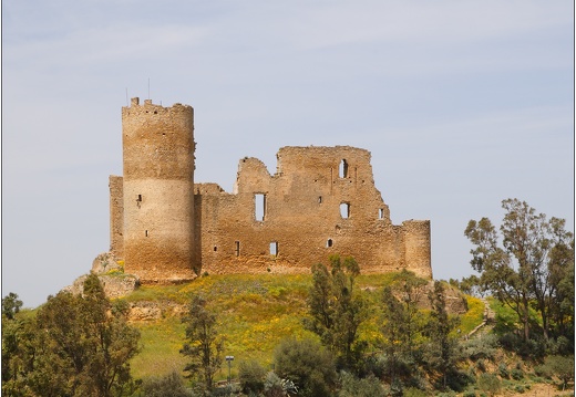 Mazzarino, Il Castello #01 (9478 visites) Mazzarino, Il Castello #01