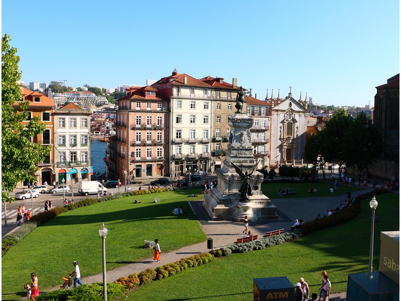 Porto, praça do à l'infant Dom Henrique #01