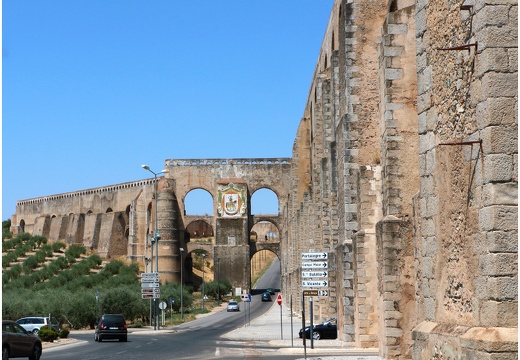 Elvas, Amoreira Aqueduct #02 (1722 visits) Elvas, Amoreira Aqueduct #02