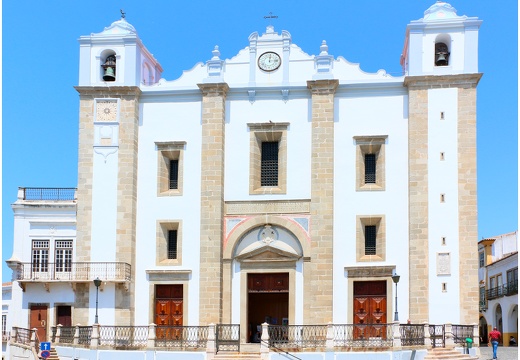 Évora, église São Antão #01 (325 visits) Évora, église São Antão #01