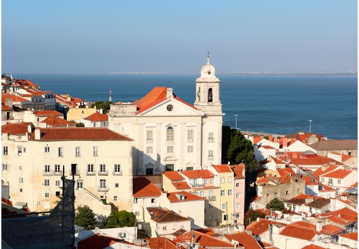 Lisbonne, quartier de l'Alfama #01 (3679 visits) Lisbonne, quartier de l'Alfama #01