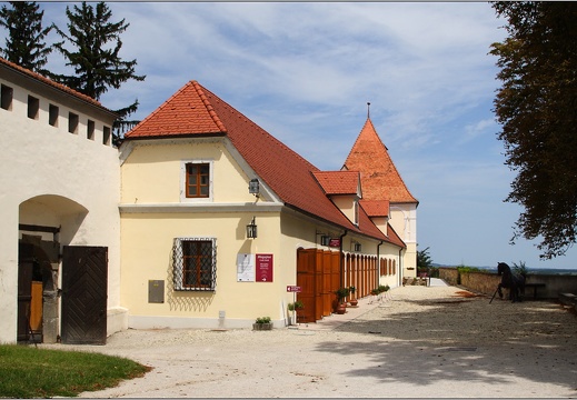 Ptuj, place du château #10