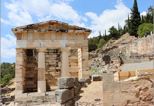 Delphes,Trésor d'Athènes #01 (6829 visits) Delphes,Trésor d'Athènes #01