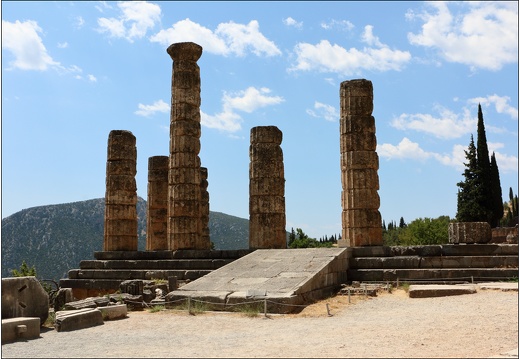 Delphes, temple d'Apollon #03 (6713 visits) Delphes, temple d'Apollon #03