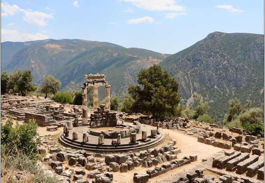Delphes, la Tholos #12 (6767 visits) Delphes, la Tholos #12