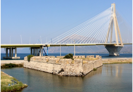Forteresse de Rio et pont du Péloponnèse #01 (5251 visits) Forteresse de Rio et pont du Péloponnèse #01