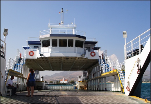Elafonisos, port, bateau traversier #06 (8306 visits, rating score 4.12) Elafonisos, port, bateau traversier #06