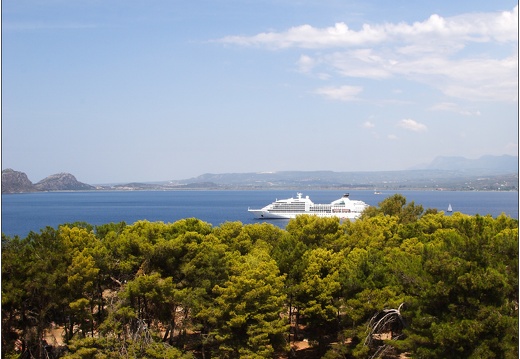 Pylos, l'île de Sfakteria vue de Neo Kastro #10