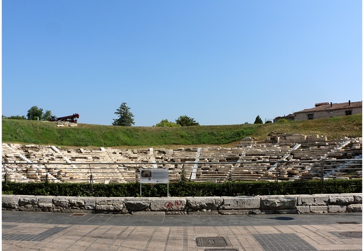 Larissa, ancien théâtre B #04