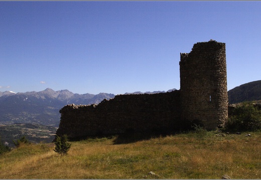 Reallon #02 (3258 visits, rating score 4.97) Fort en surplomb de Reallon. Reallon #02