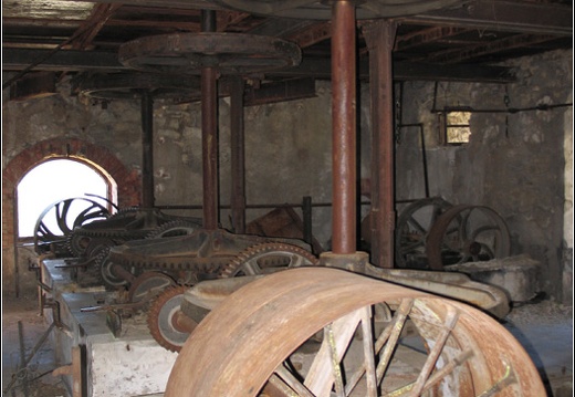 Fort du Randouillet #16 (7996 visits, rating score 4.12) Mécanisme téléphérique Fort du Randouillet #16