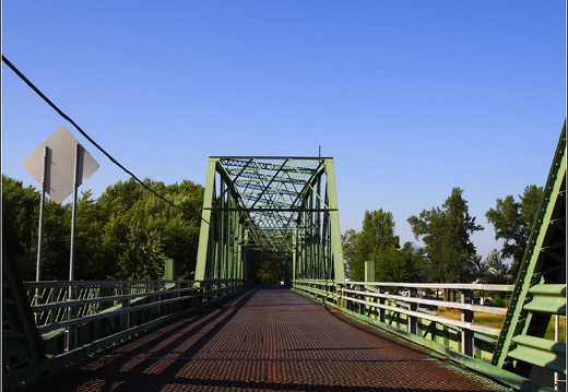 Pont entre Sainte-Anne-de-Pérade et Batiscan (2254 visites) Pont entre Sainte-Anne-de-Pérade et Batiscan