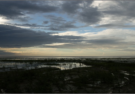 Bord de mer #01 (2618 visites, score 7.93, 2 commentaires) Bord de mer #01