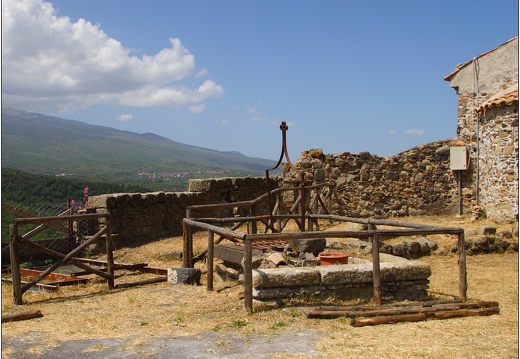 Castiglione di Sicilia, Castello di Lauria #02 (2248 visites) Castiglione di Sicilia, Castello di Lauria #02