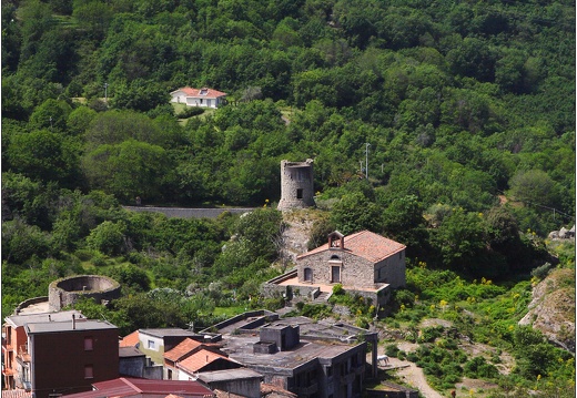 Castiglione di Sicilia, Torre "U Cannizou", Chiesa San Vincento Ferreri (2243 visites) Castiglione di Sicilia, Torre "U Cannizou", Chiesa San Vincento Ferreri