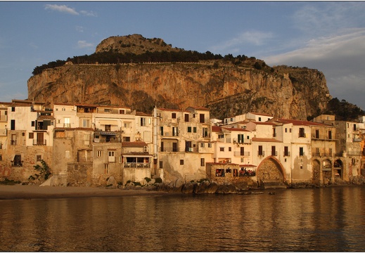 Cefalù, la spiaggetta, la Rocca #04 (6336 visites) Cefalù, la spiaggetta, la Rocca #04