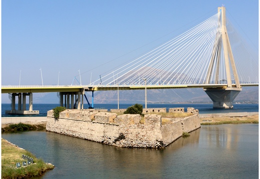 Forteresse de Rio et pont du Péloponnèse #01 (507 visites) Forteresse de Rio et pont du Péloponnèse #01