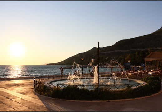 Loutraki, place #02 (1000 visites) Loutraki, place #02
