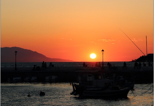 Loutraki, coucher de soleil #03 (1101 visites) Loutraki, coucher de soleil #03