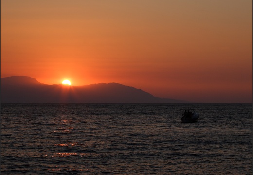 Loutraki, coucher de soleil #01 (946 visites) Loutraki, coucher de soleil #01
