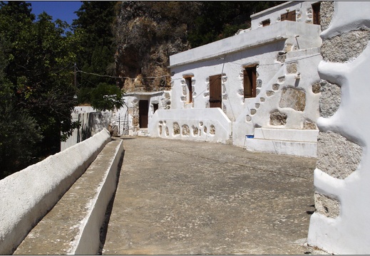 Azogires, monastère des 99 Saints #05 (2710 visits) Azogires, monastère des 99 Saints #05