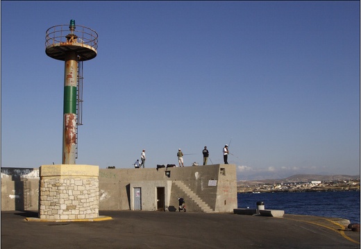 Heraklion, quai et phare #18 (3652 visites) Heraklion, quai et phare #18