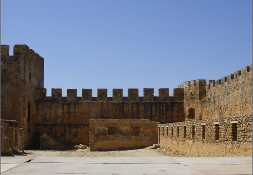 Château de Frangokastelo #01 (2139 visits) Château de Frangokastelo #01