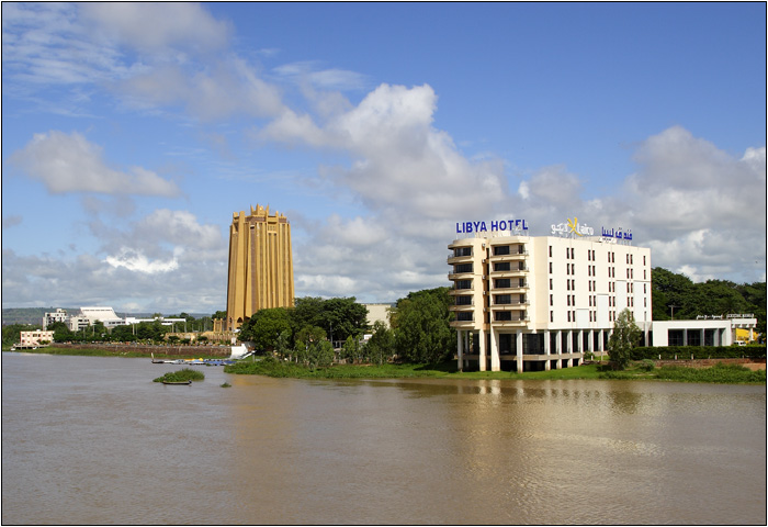 Bamako, rives du Niger, BCEAO #01