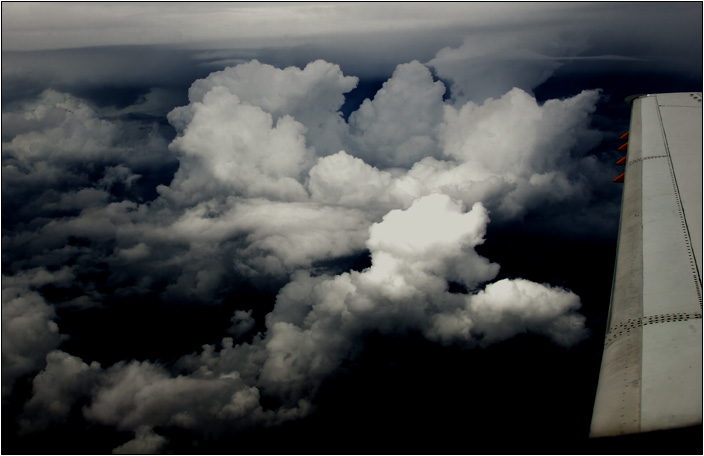 In the air #16 (12993 visites, score 6.24) In the air #16